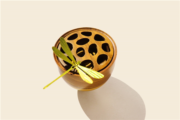 中國環(huán)保產(chǎn)業(yè)協(xié)會認證中心頒發(fā)首張實驗室用排風柜環(huán)境保護產(chǎn)品認證證書