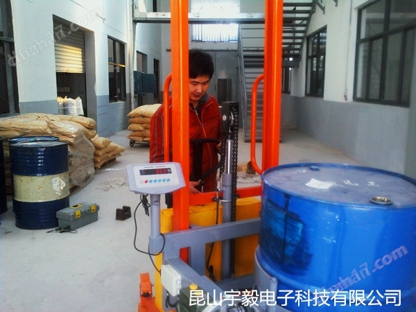 防爆油桶秤；倾倒车秤；抱桶秤