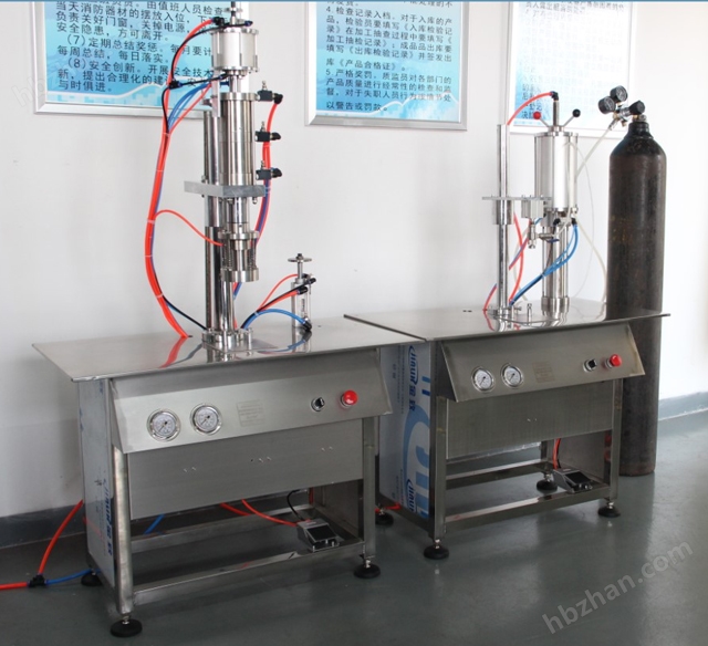 氧氣氣體液體罐頭灌裝機，半自動氣霧罐真空灌裝機(圖5)