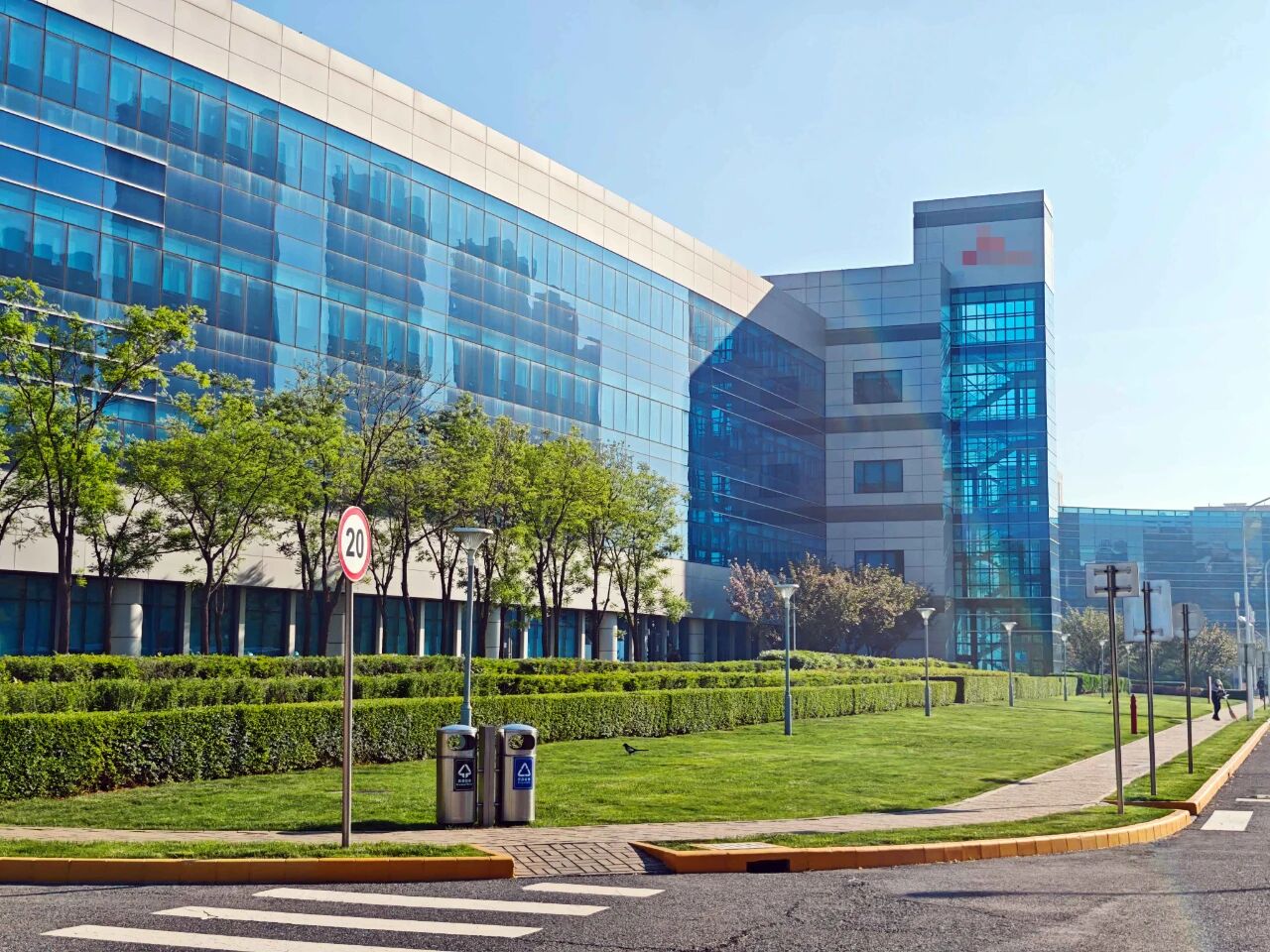 半導(dǎo)體生產(chǎn)過(guò)程水質(zhì)監(jiān)測(cè)新突破!淳業(yè) T9001 型氨氮在線監(jiān)測(cè)儀成功落地